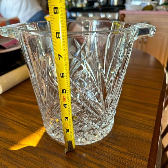 Crystal ice bucket with handle very pretty - Picture 1 of 6